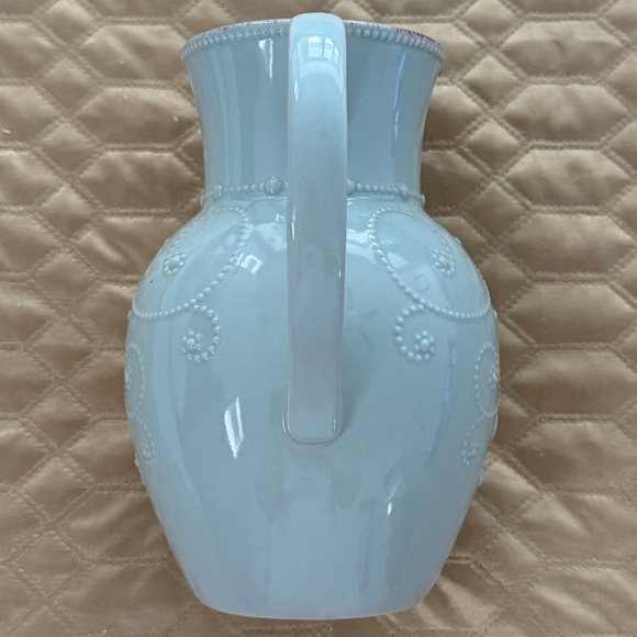 NWOB LENOX American by Design FRENCH PERLE Large 78 oz Ceramic Pitcher- Ice Blue - Picture 5 of 10